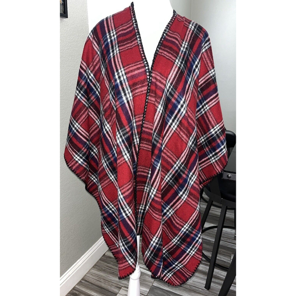 Woolrich Poncho Wrap Shawl Plaid Womens One Size Fits All Plaid Red White Blue - Picture 4 of 5